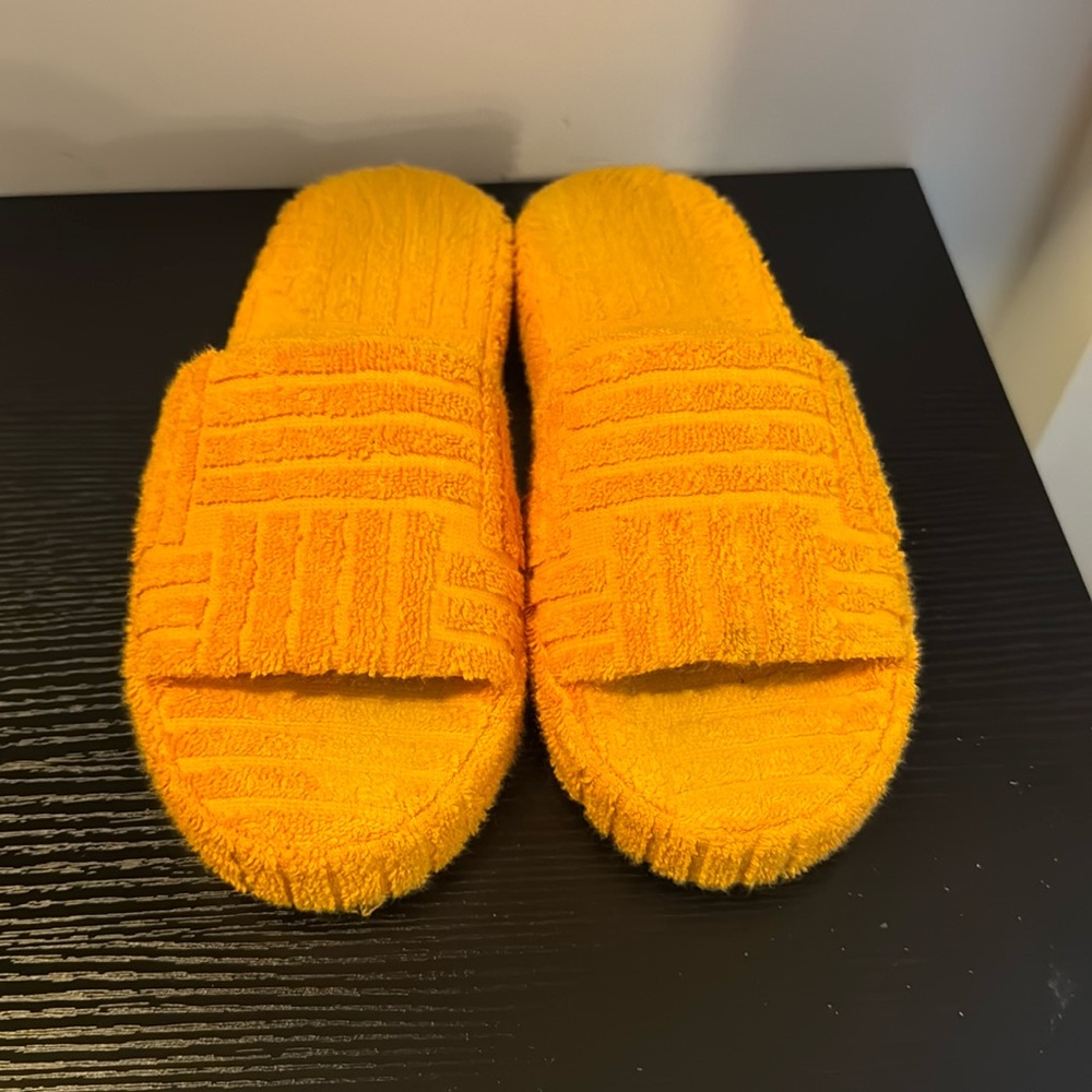 NEW BOTTEGA VENETA Resort Sandal cotton terry Orange (tangerine) size 9
